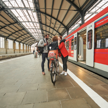 Teaserbild Bahnverkehr er Deutschen Bahn.